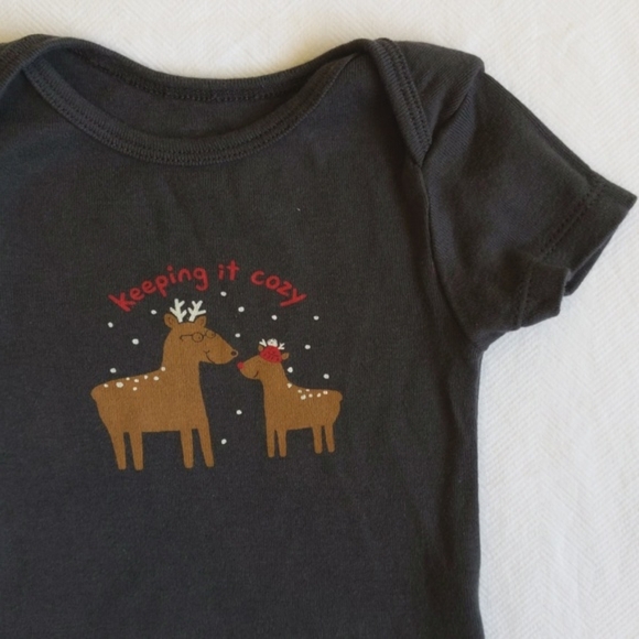 joe fresh reindeer graphic short sleeve bodysuit diaper shirt 6 months baby - Picture 1 of 5